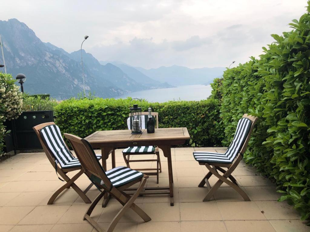 Villa Mirella: Casa Vista Lago Con Piscina Riva di Solto Eksteriør billede